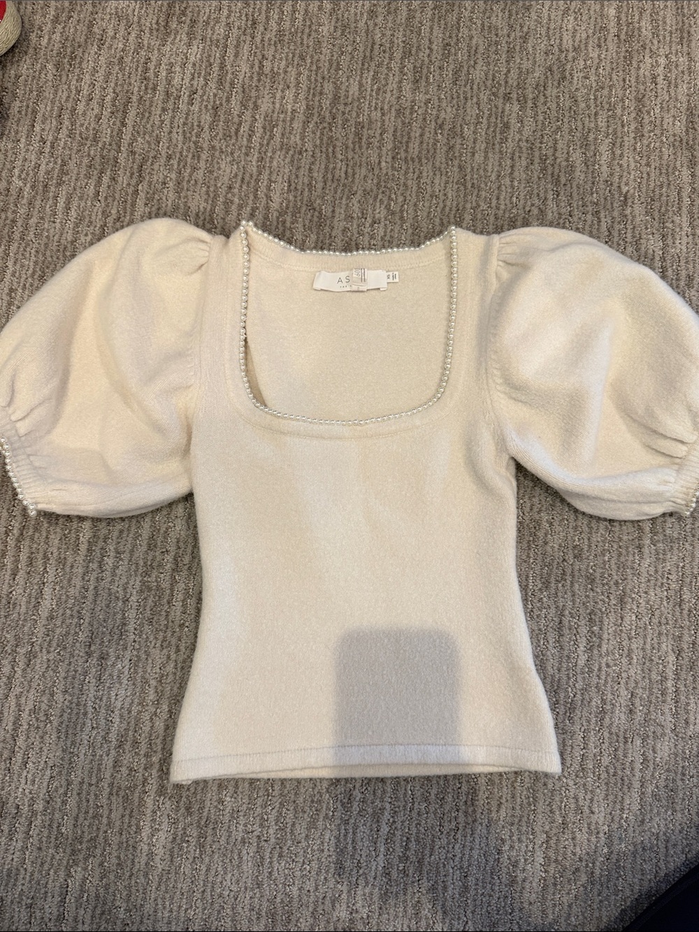 ASTR Cream Puff-Sleeve Square Neck Top